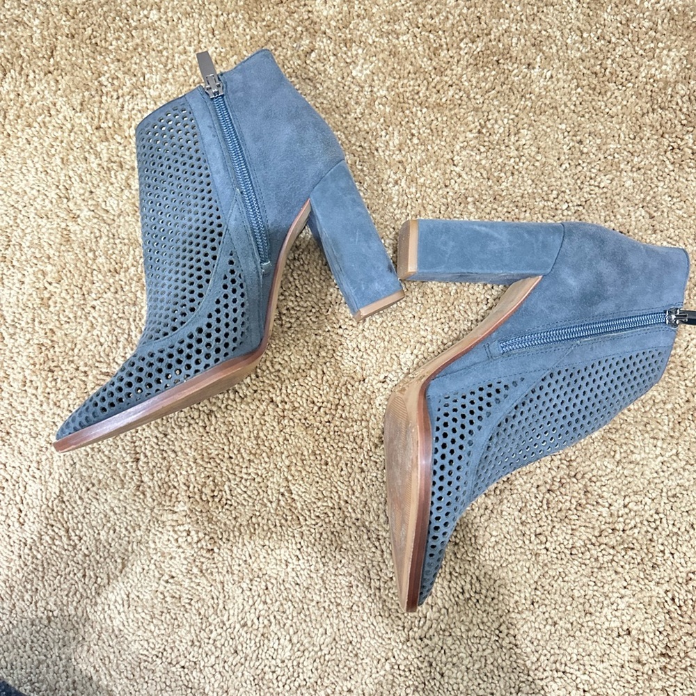 Vince Camuto grey booties size 5.5